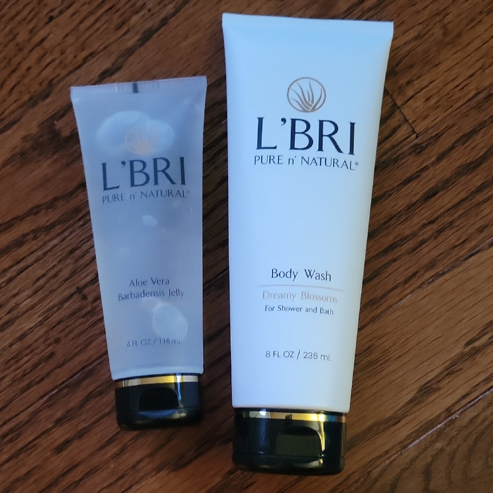 Pure n' Natural Dreamy Blossoms Body Wash